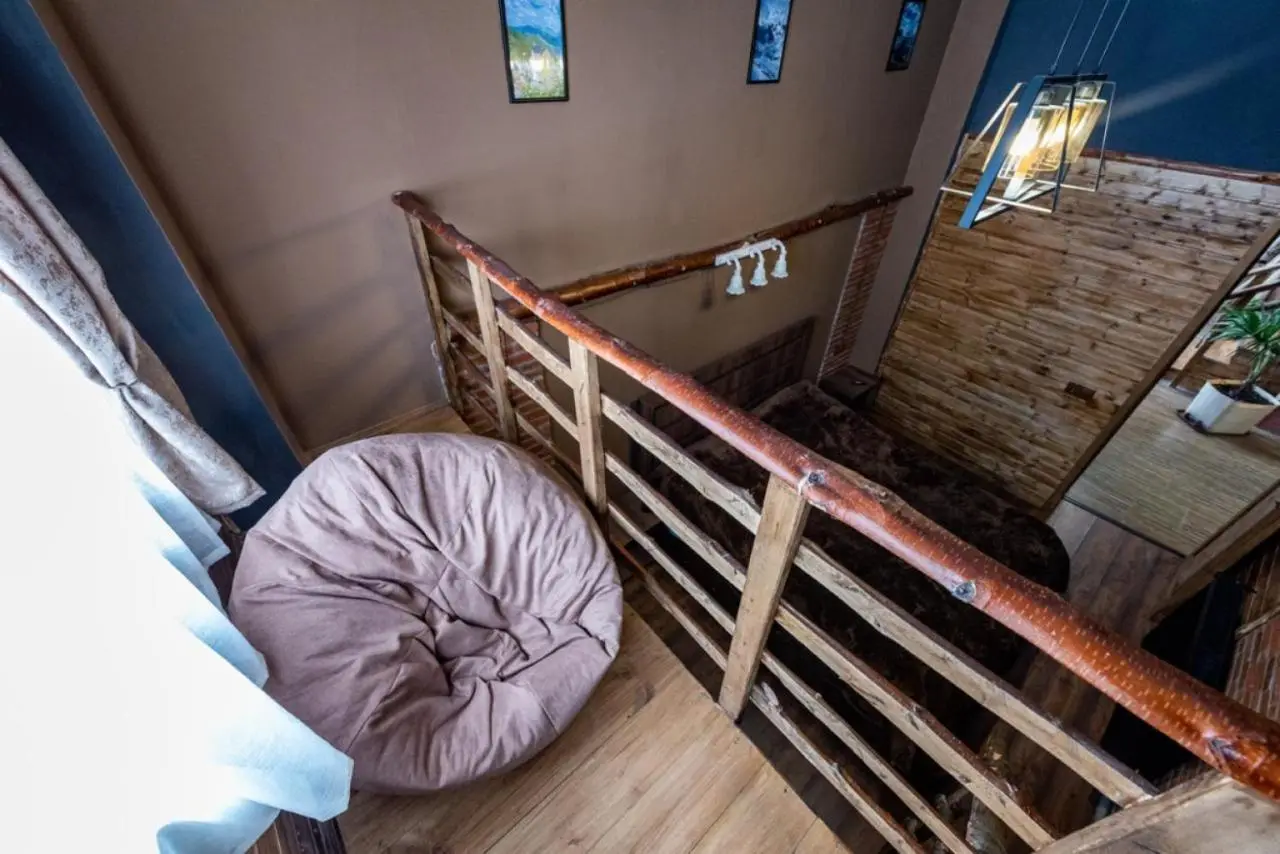 Evdo Apartments Loft2 Wooden House