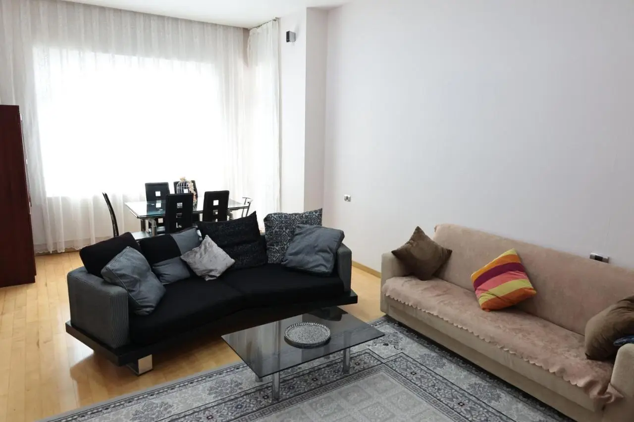 2 bathrooms apartment