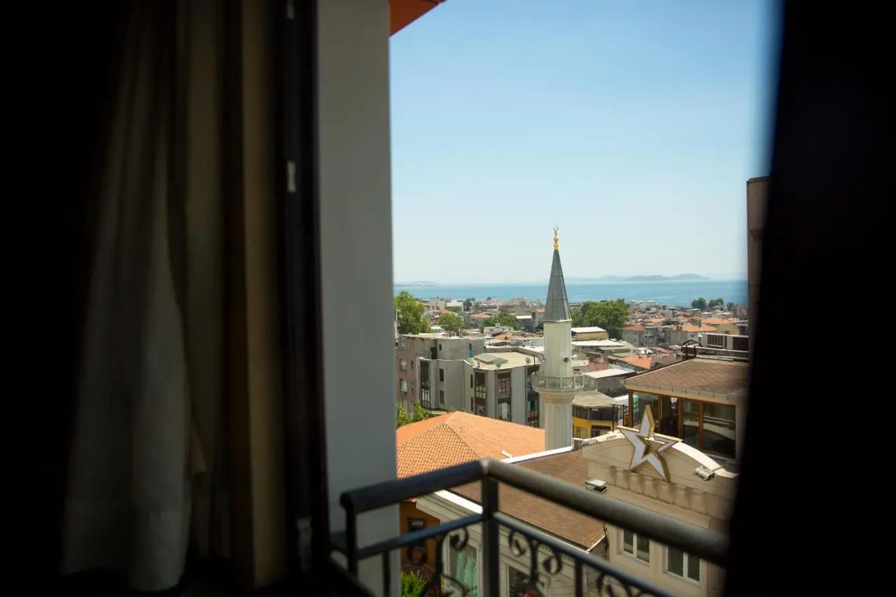 Yuksel Hotel