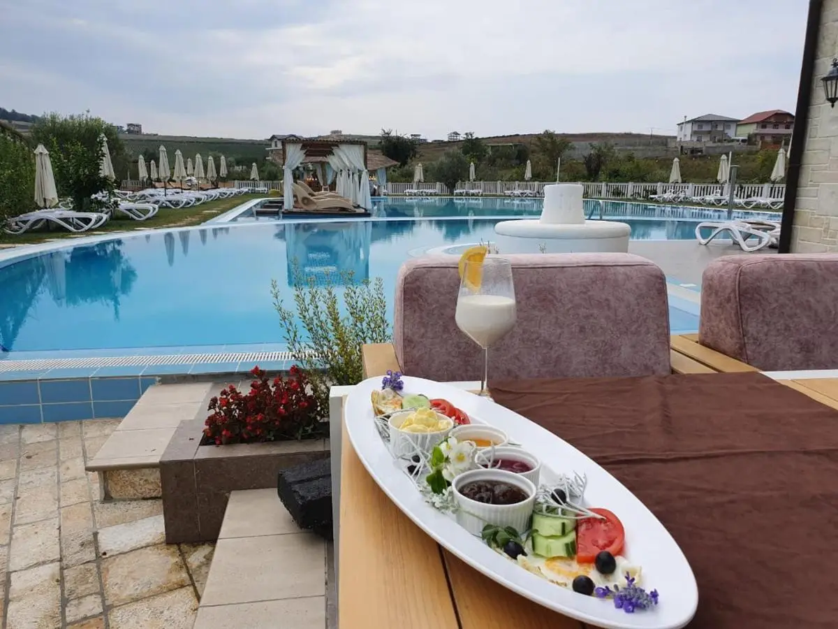 Vinea Resort