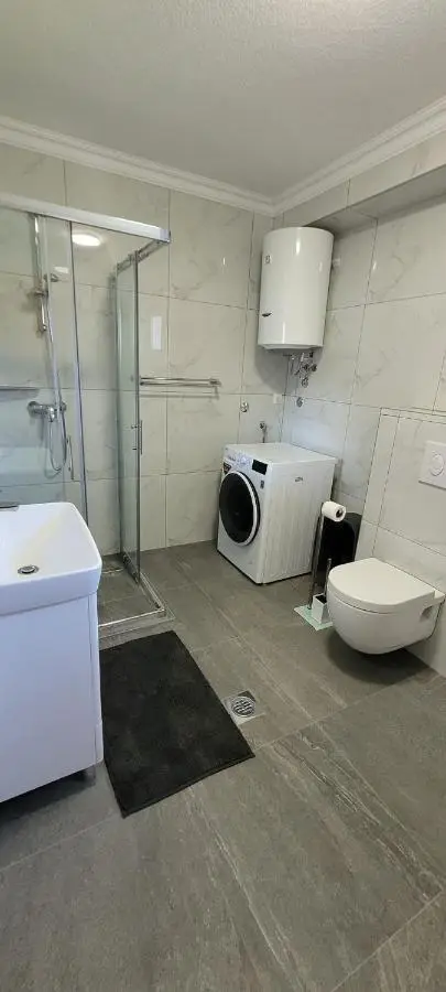 Oz Lux Apartments