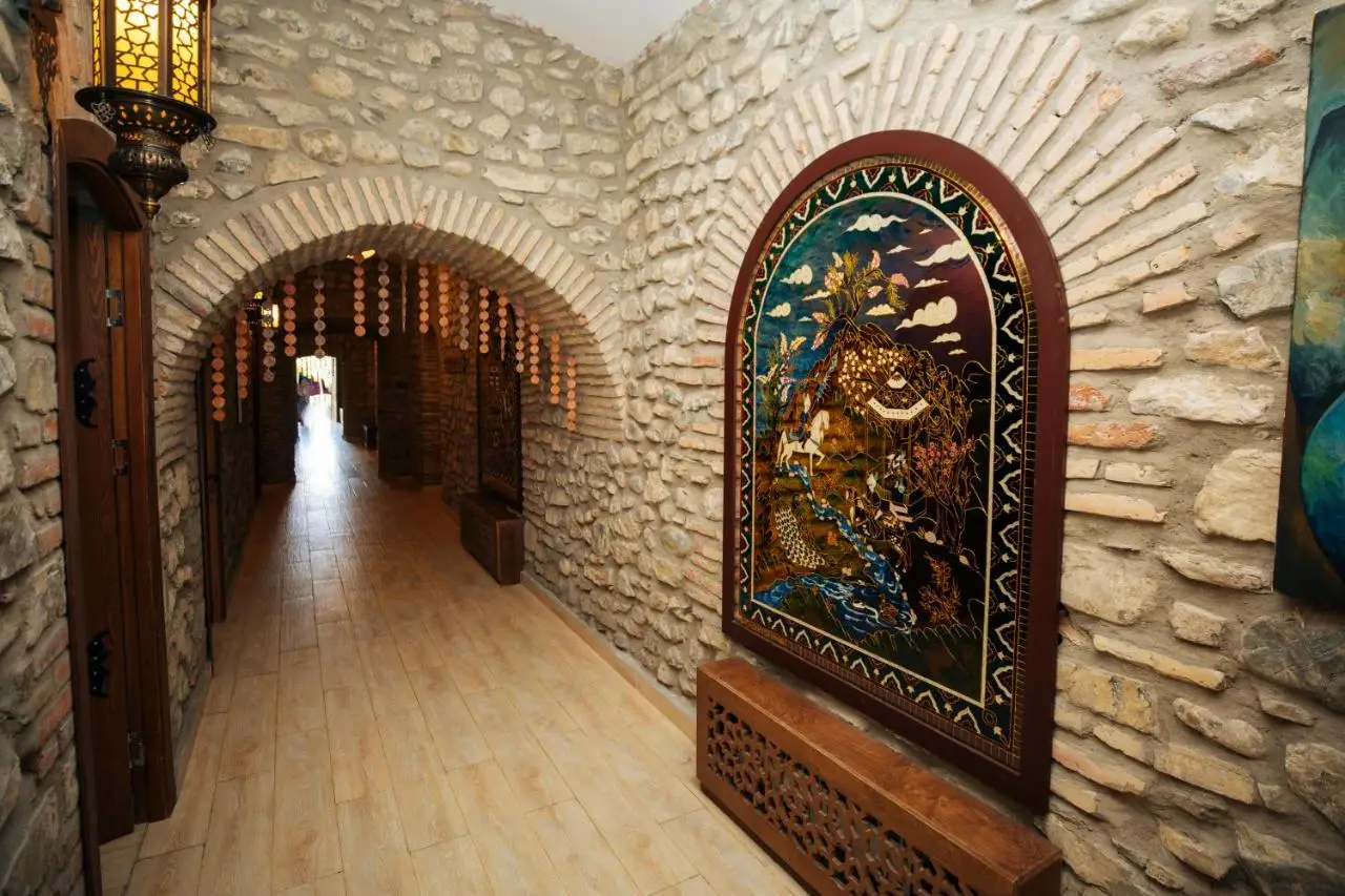 Art Hotel by ABAD Guest