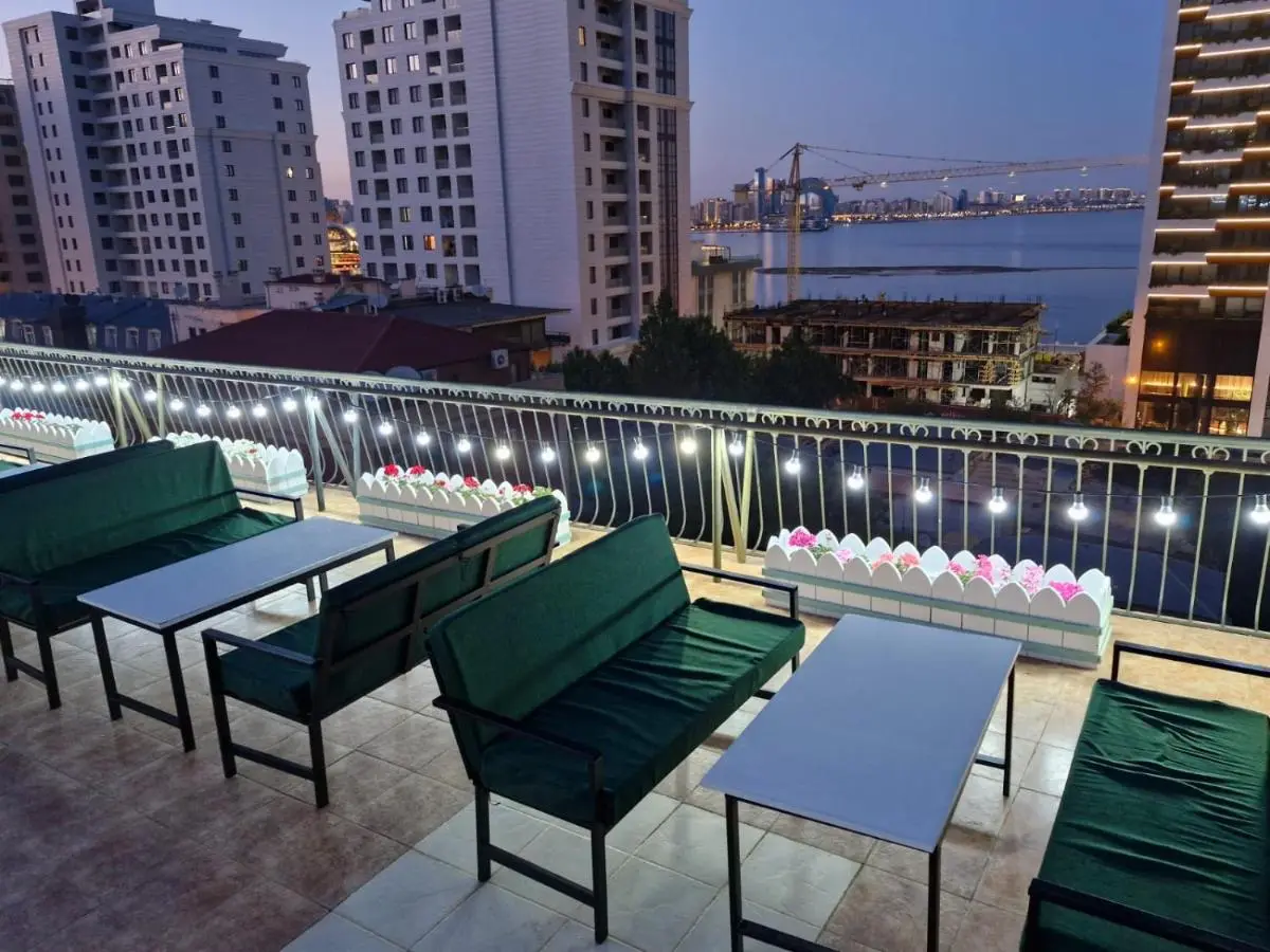 Nur Hotel & Terrace Cafe