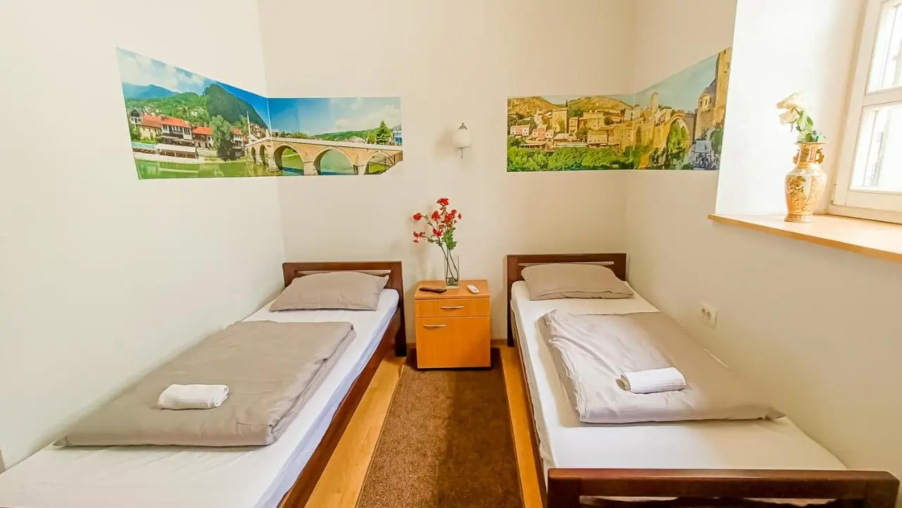 Bascarsija Guesthouse - Private Bath, TV & AirCon