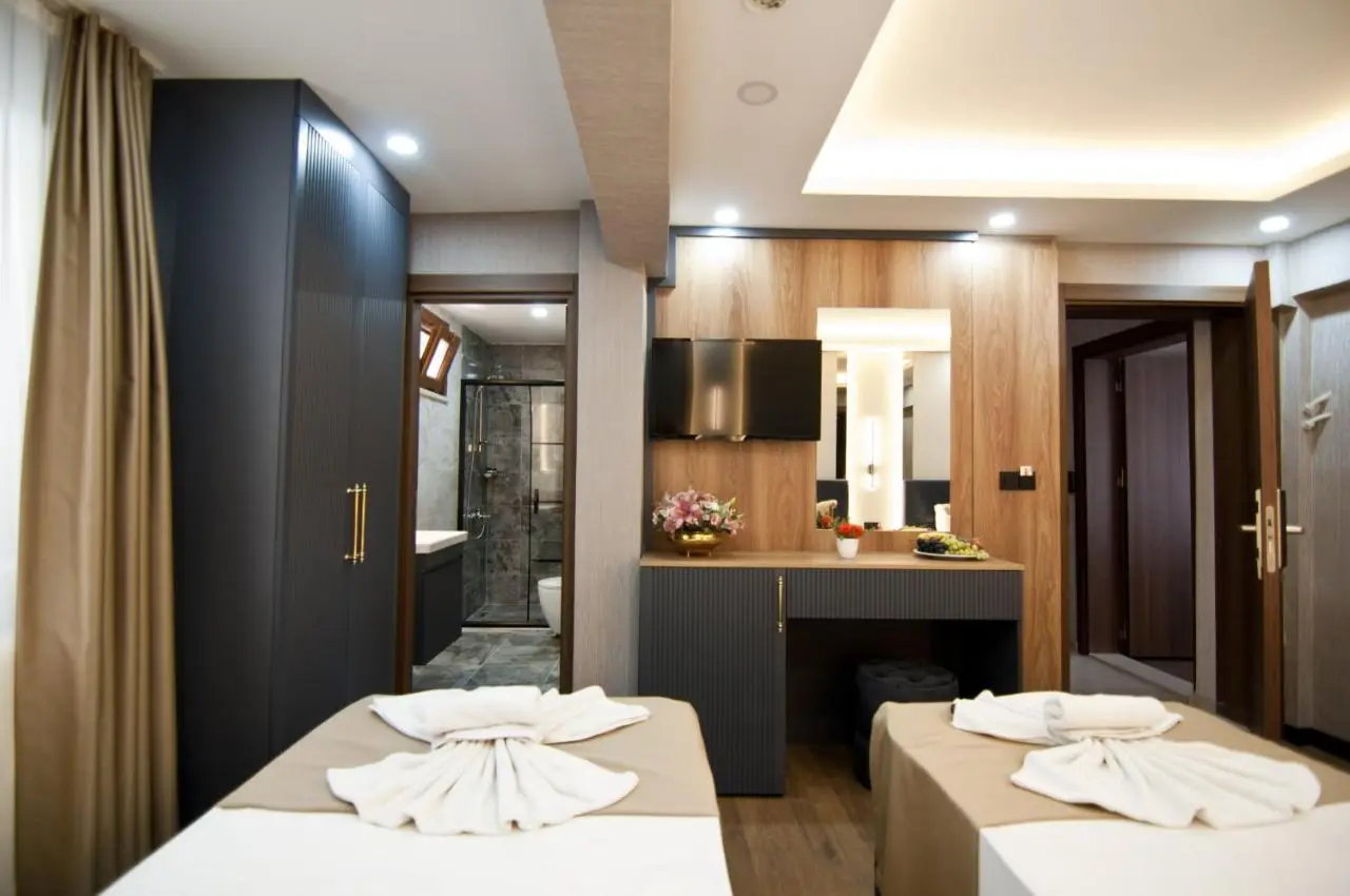 Grand Bagoz Hotel