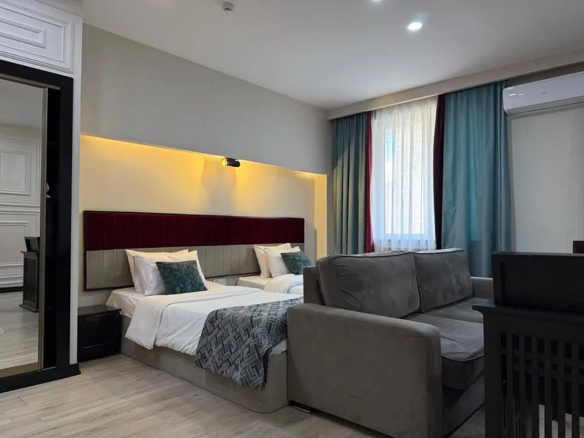 Hazz Central Hotel