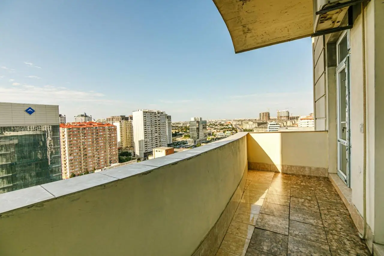 Central Elegance Suite