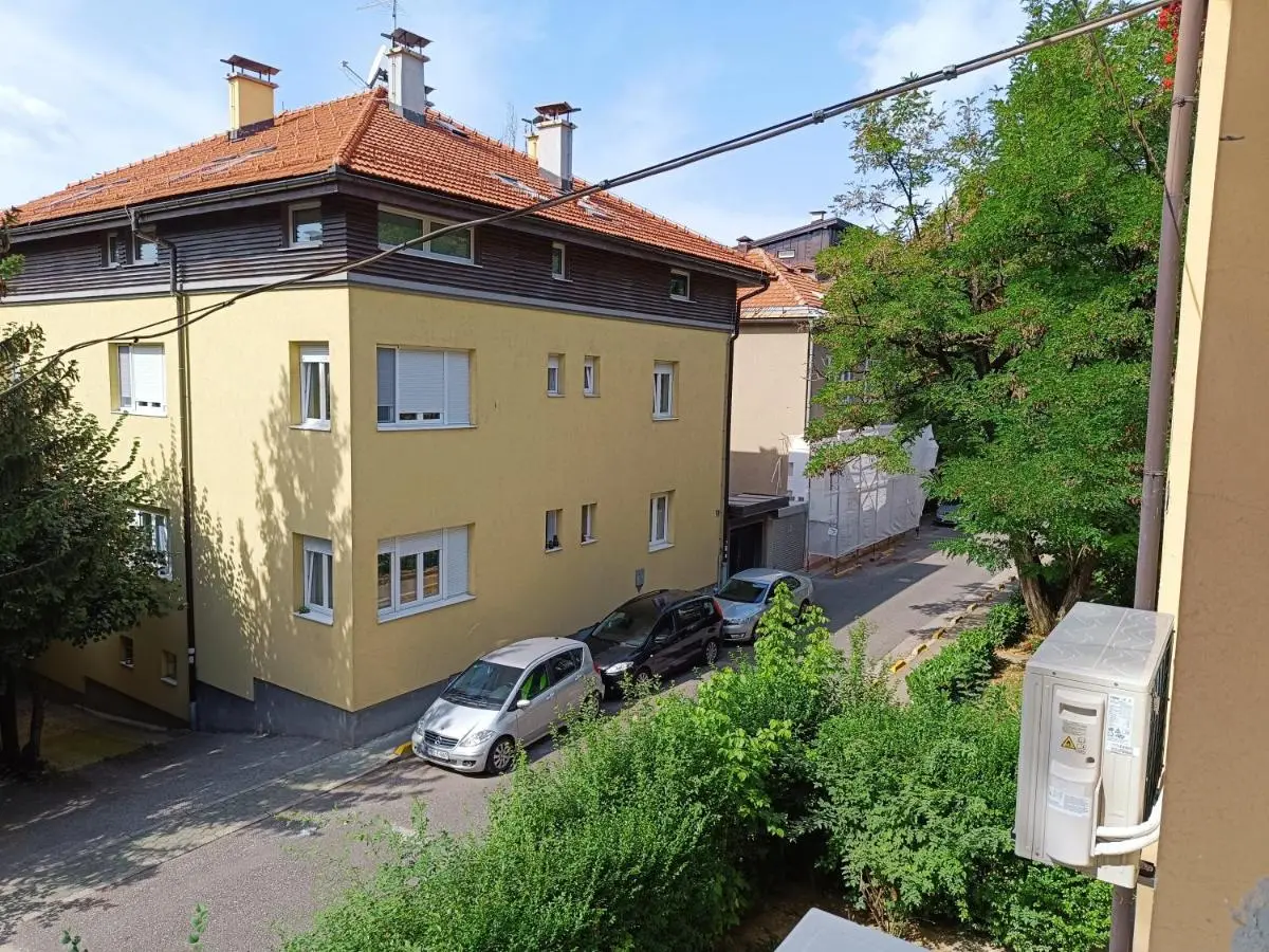 LuxApart Dzidzikovac City Centar free parking