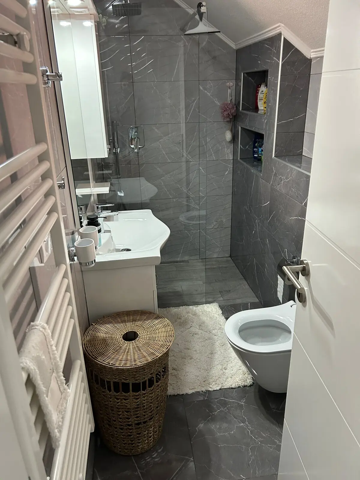 Apartment Eros