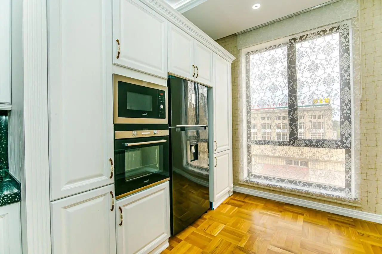 City Centre apartment on Nizami