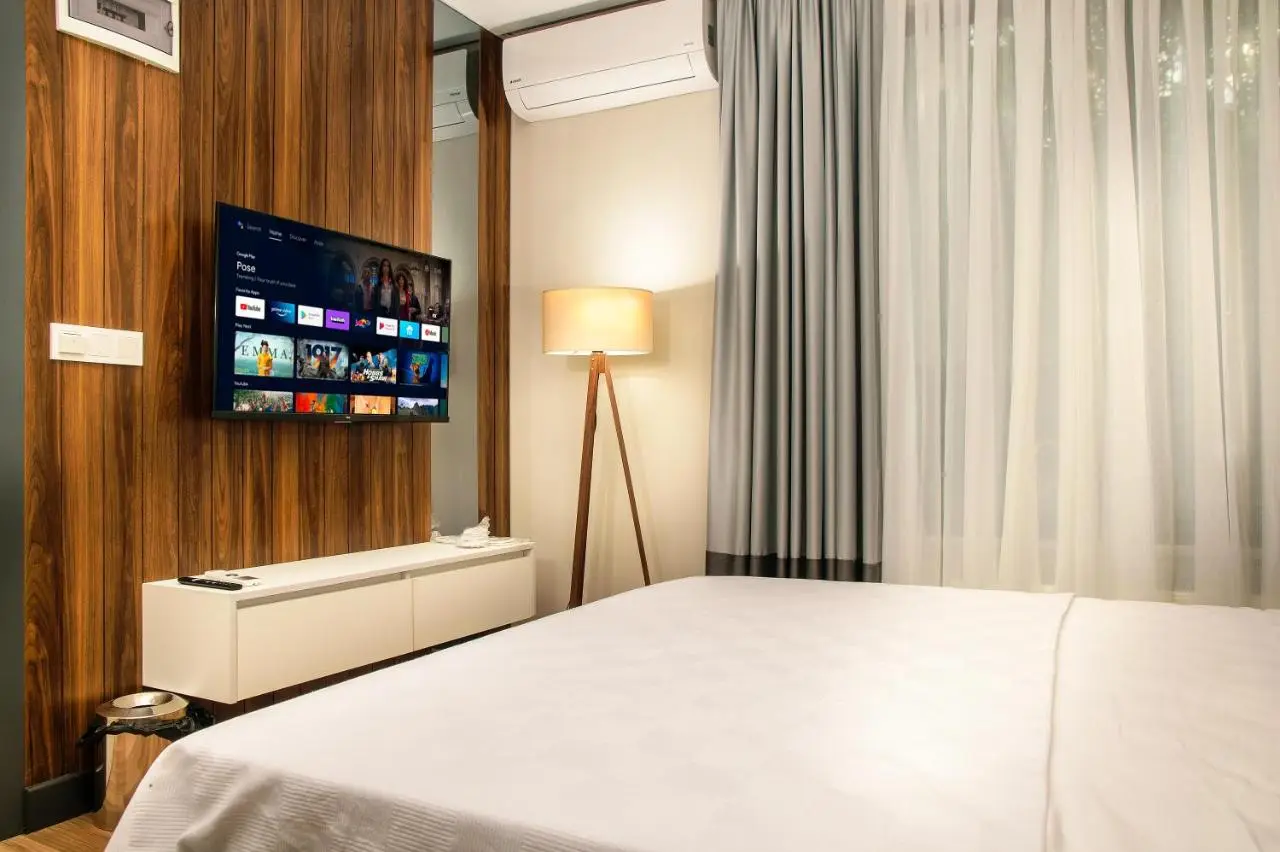 La Mia Suites
