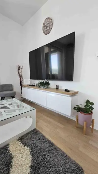 Apartment River 503
