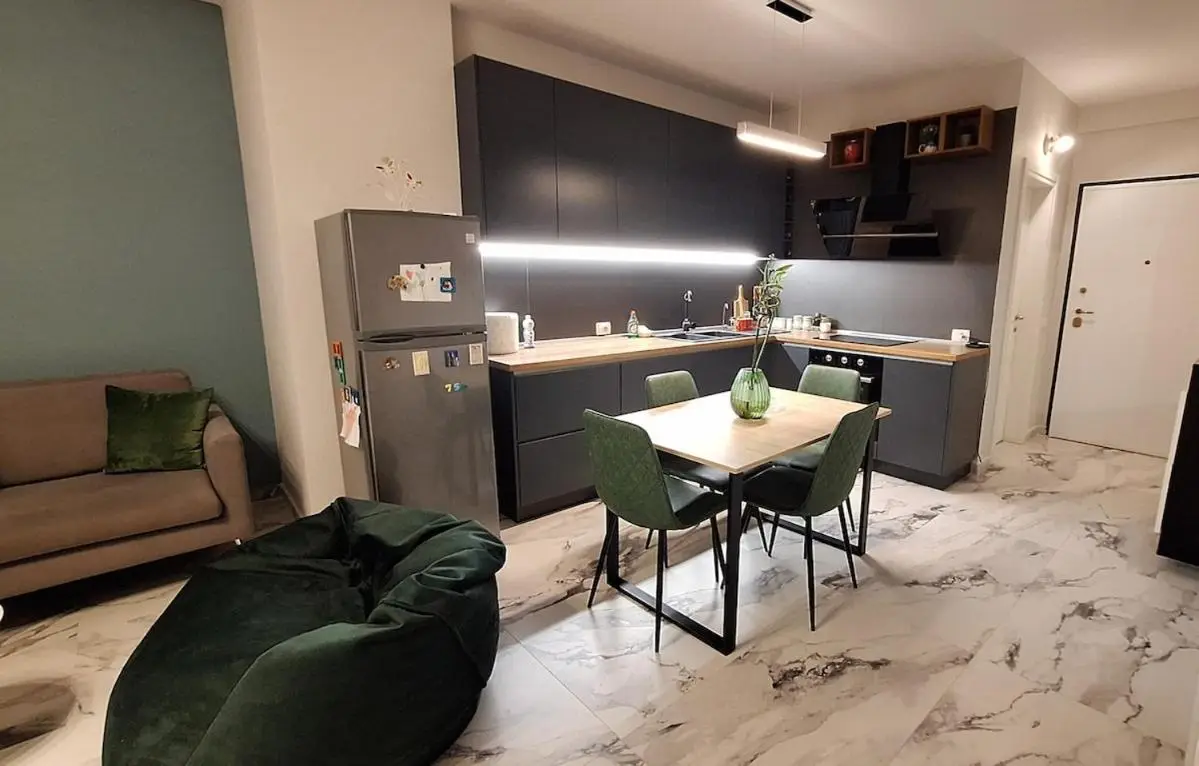 White Palace Apartment