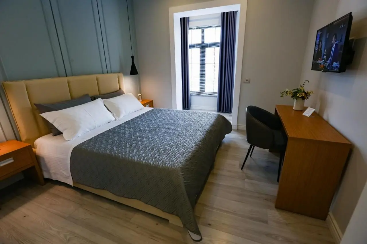 Home Hotel