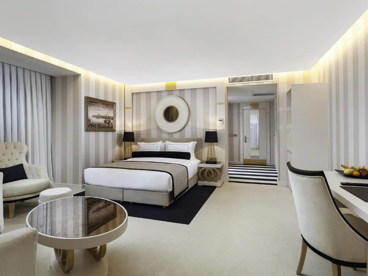 Ramada Hotel & Suites Sisli