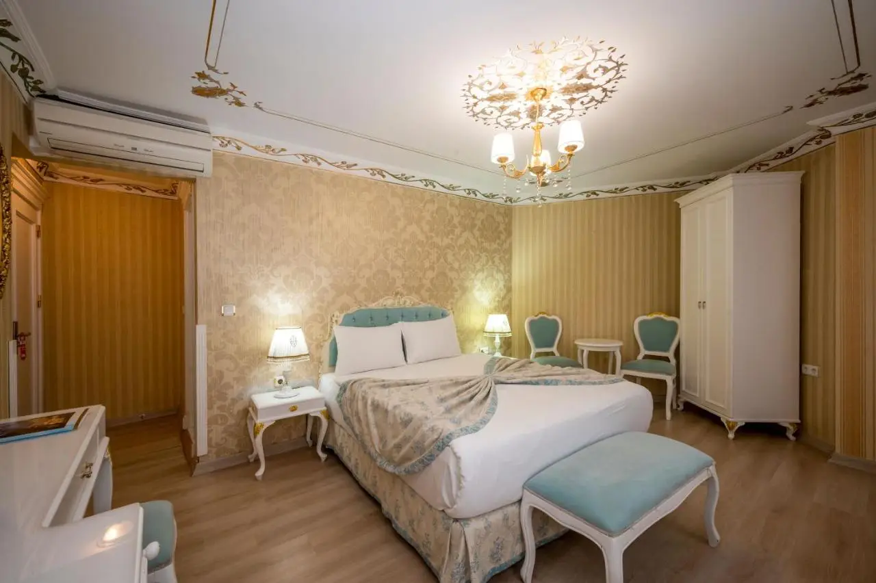 Villa Paradiso Hotel & Spa