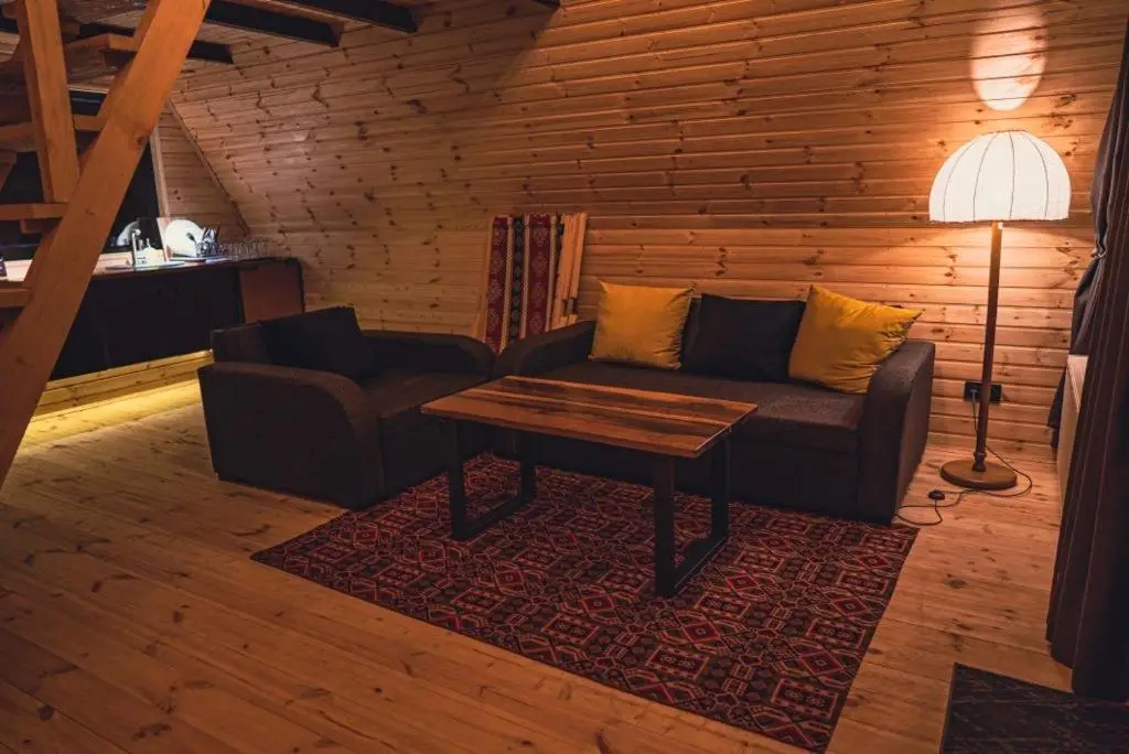 Little Wood House Gergeti