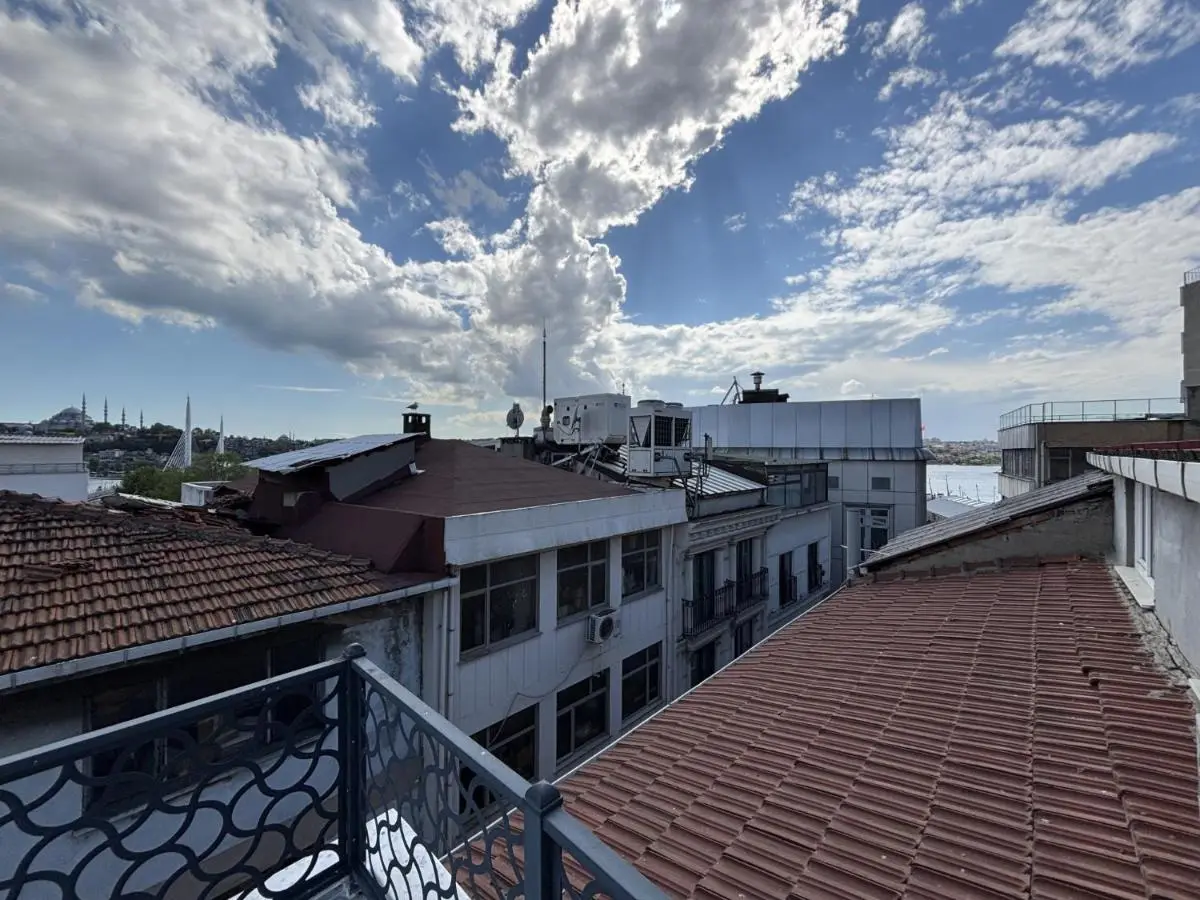 1BR w Turkish Hammam • Central Galata Stay