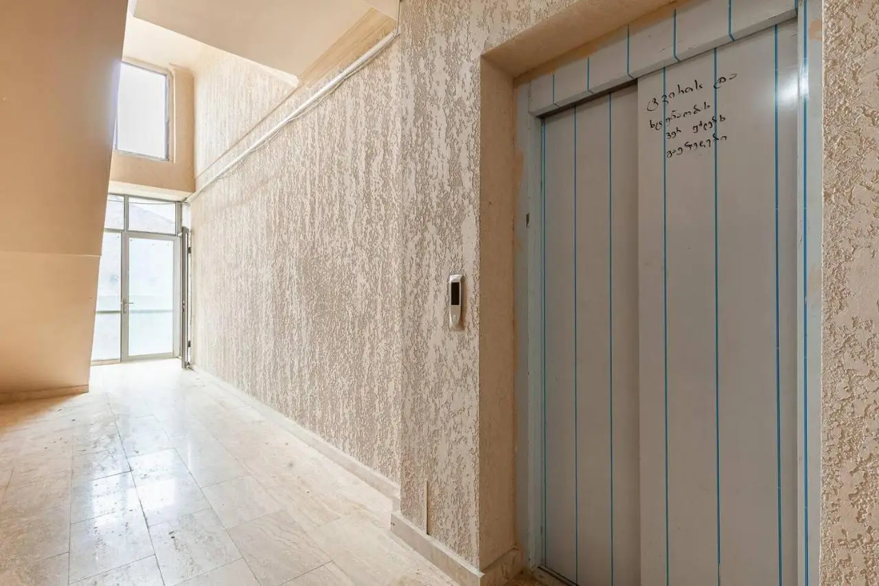 Veli group Apartment near White Bridge °