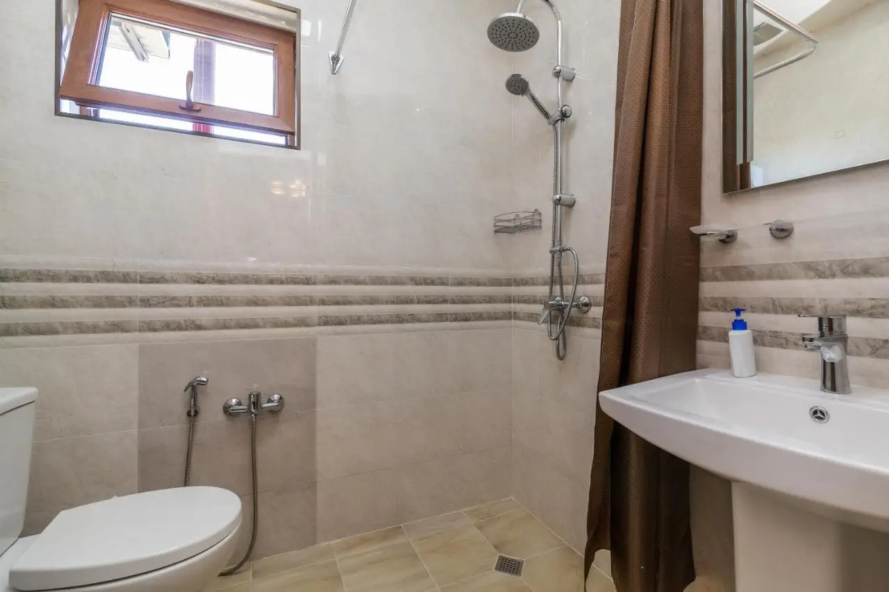 White Hotel Guesthouse
