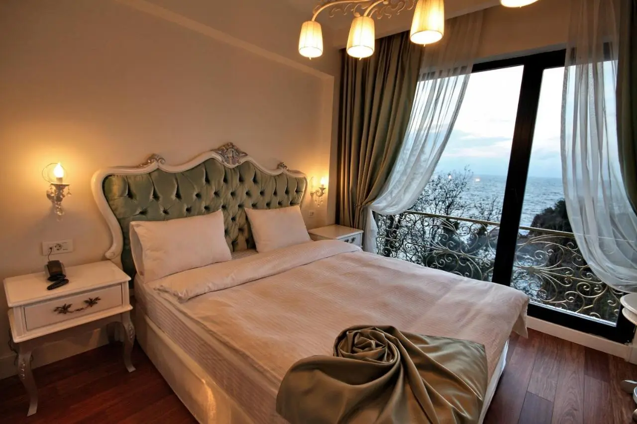 Bab-i Zer Hotel