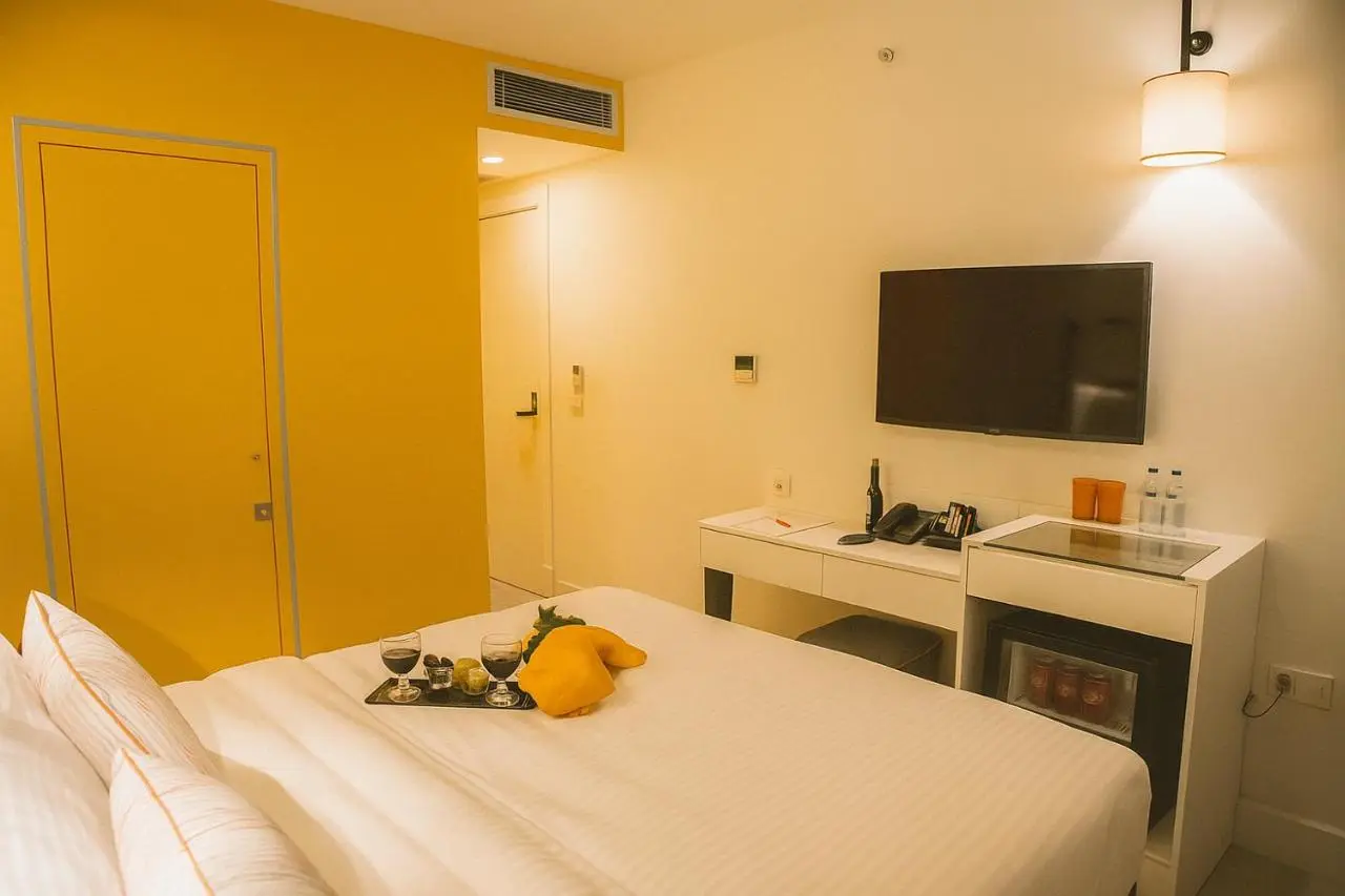 Sparkle Hotel