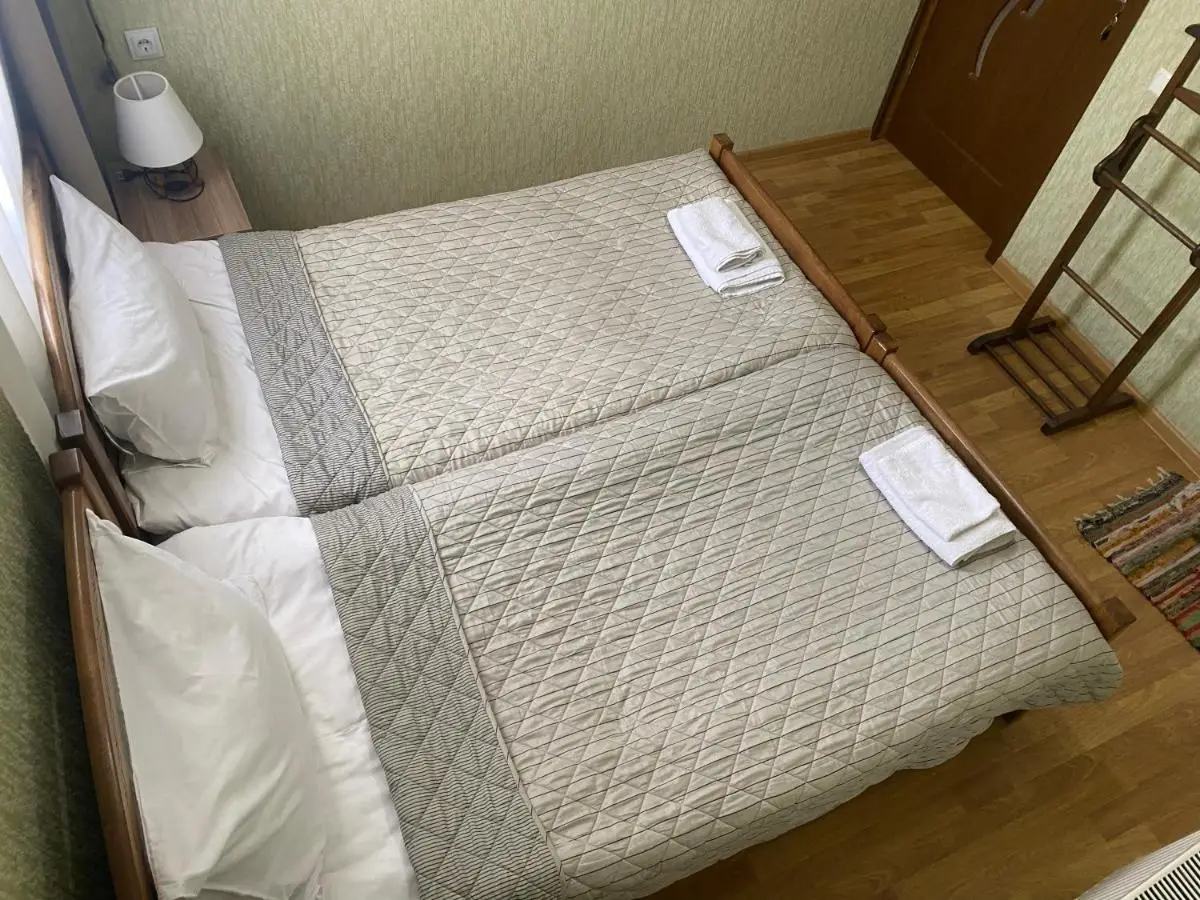Hillside Guesthouse