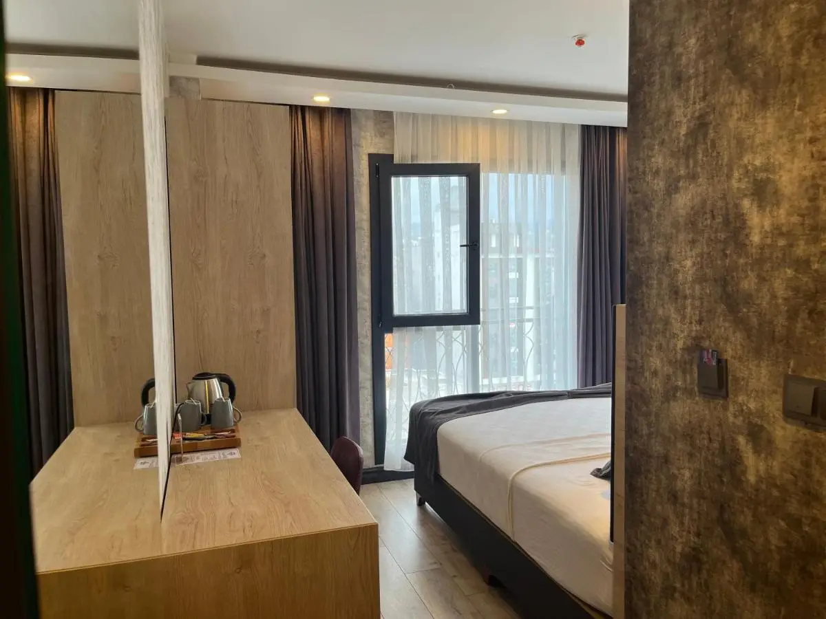 Avni Bey Otel