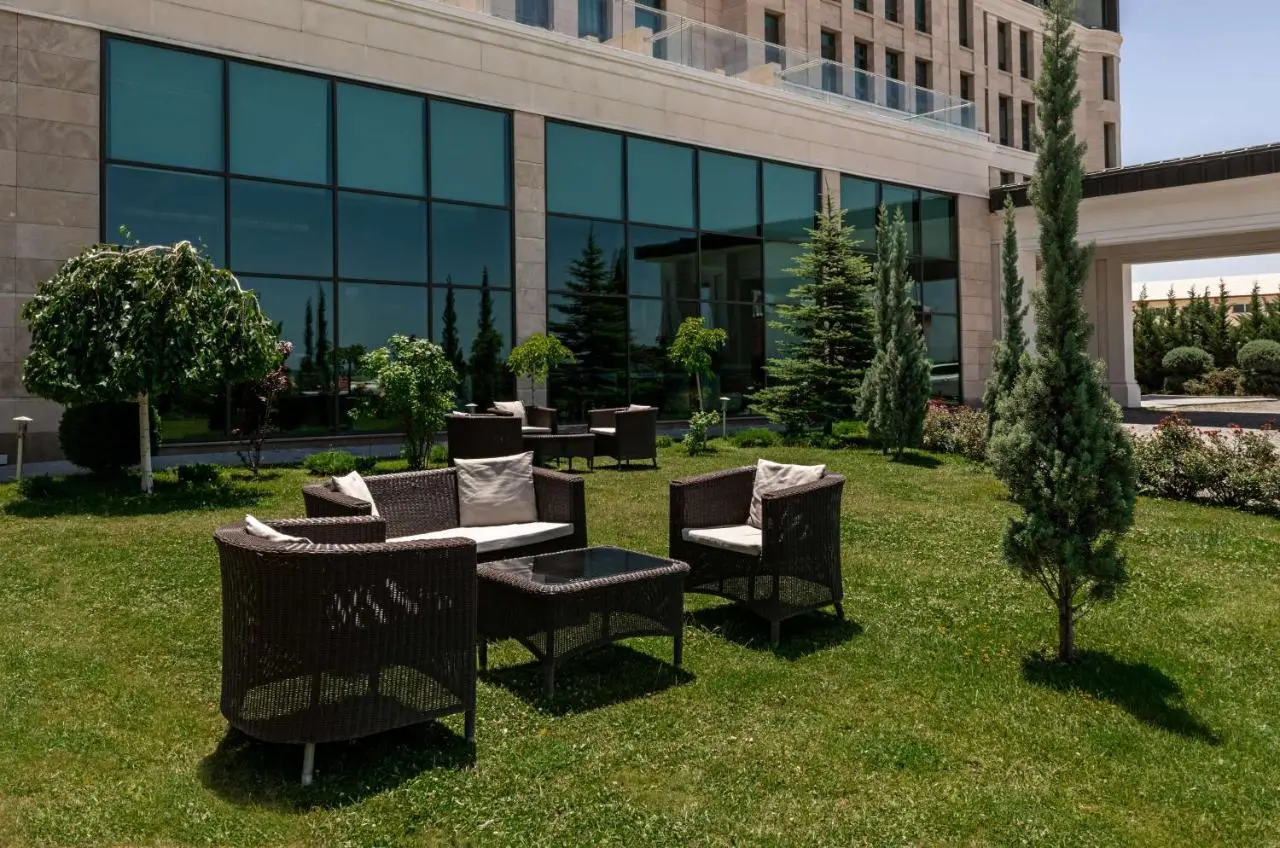 Doubletree by Hilton Van