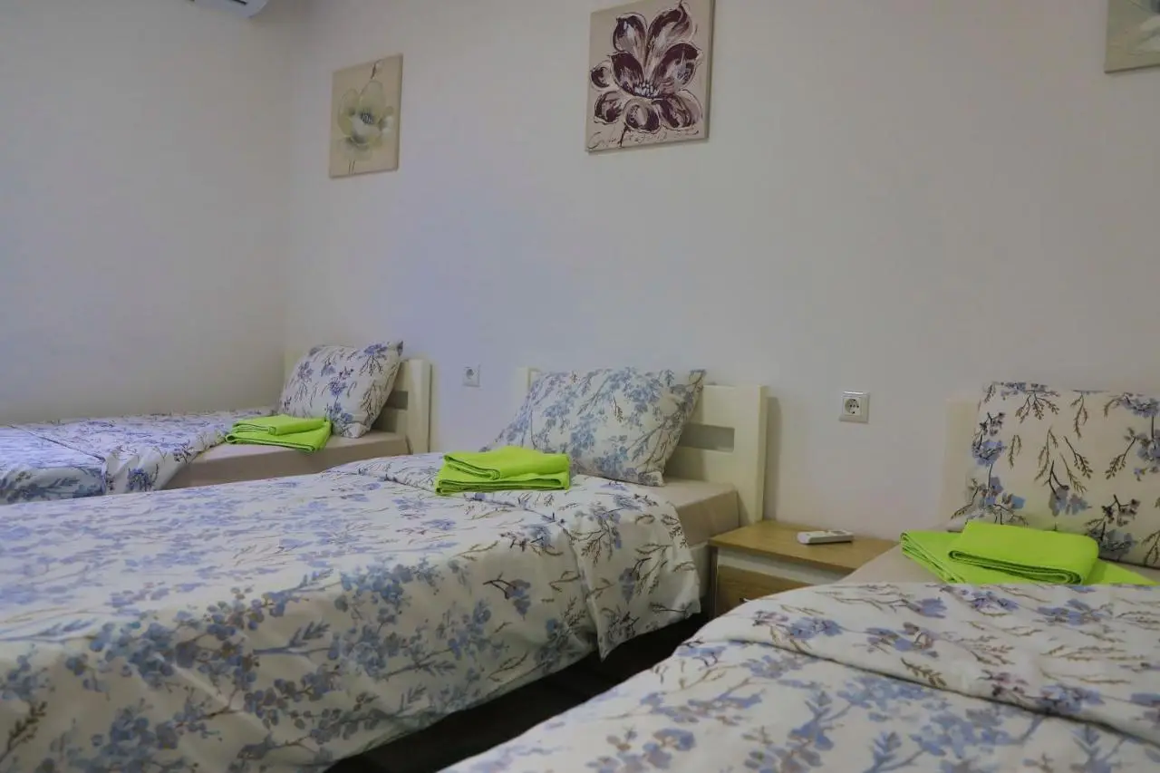Holiday Homes Pozitiva