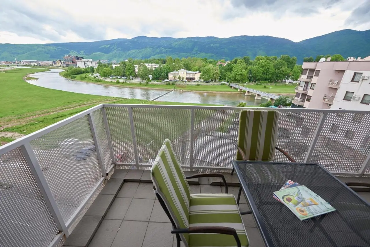 RIVER VIEW Apartments