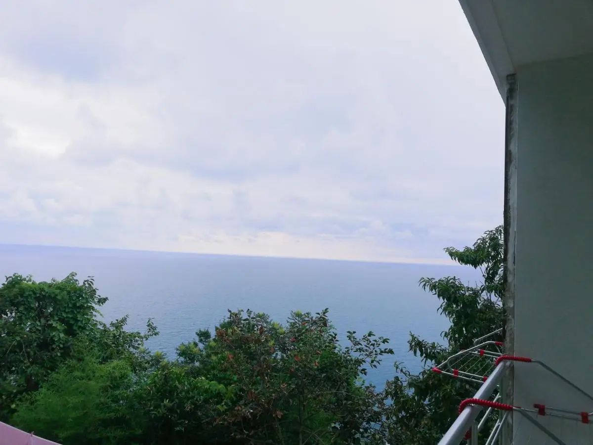Albatross Kvariati Guest House