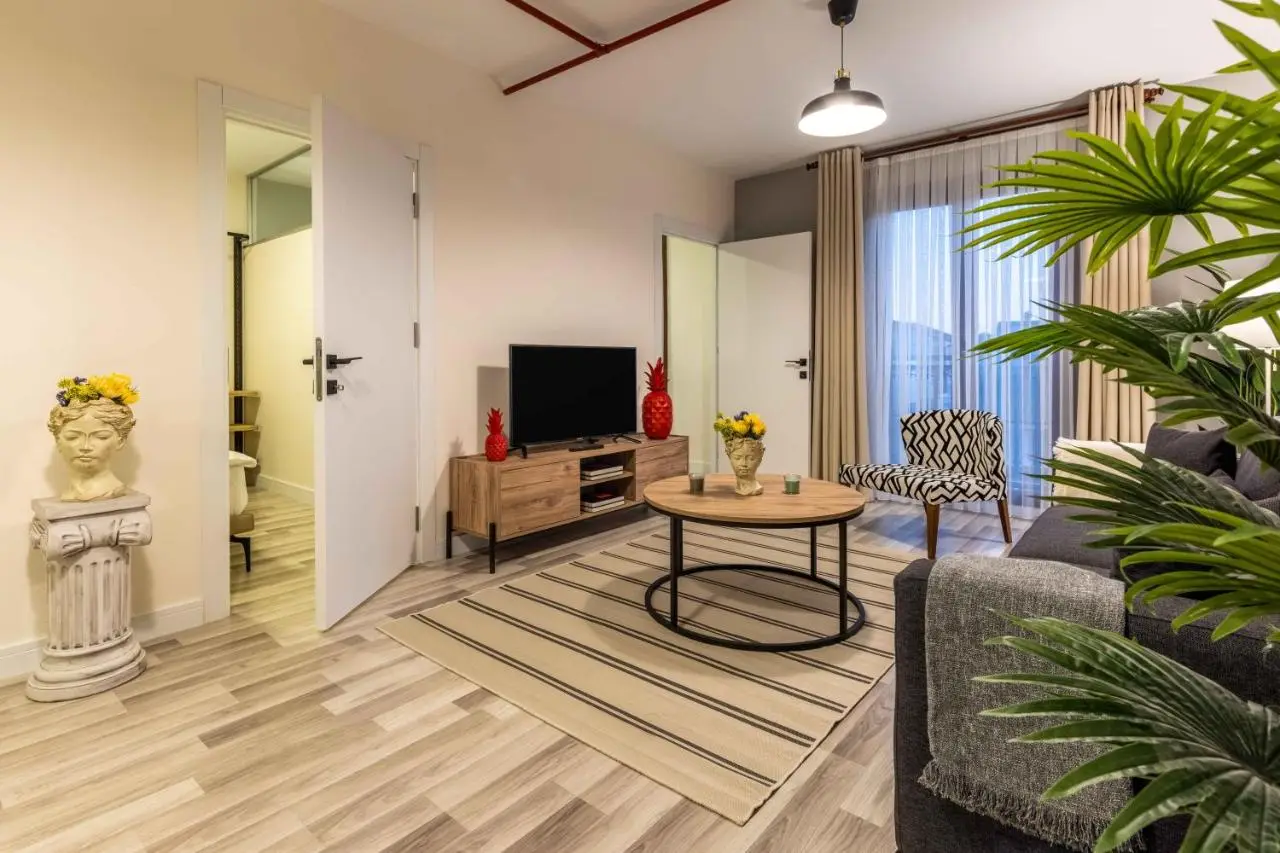 Monnas Suite