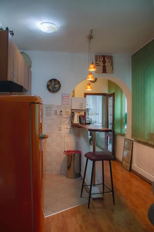 Pink Houdini Home