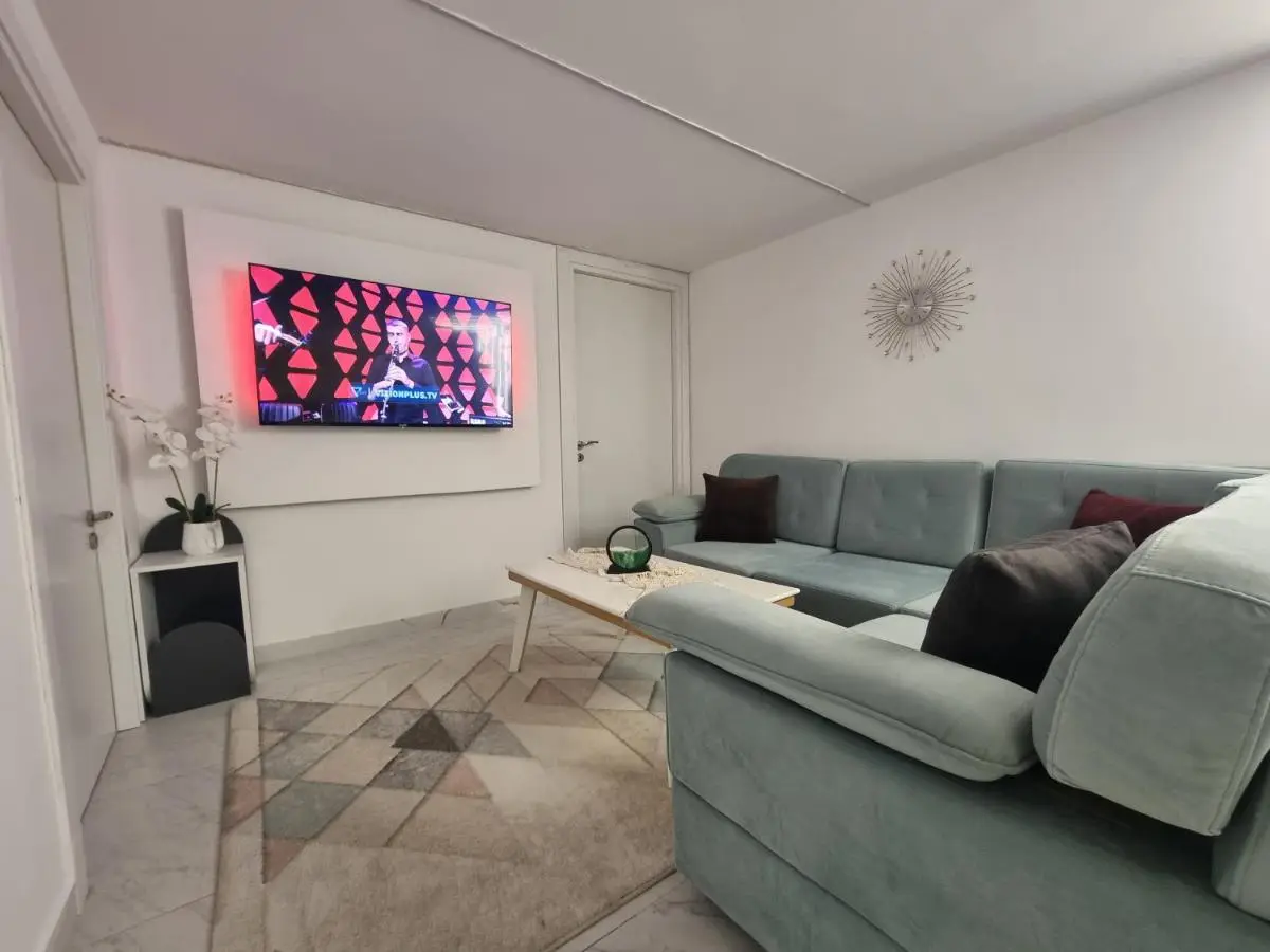 Mon Privé Apartment Tirana