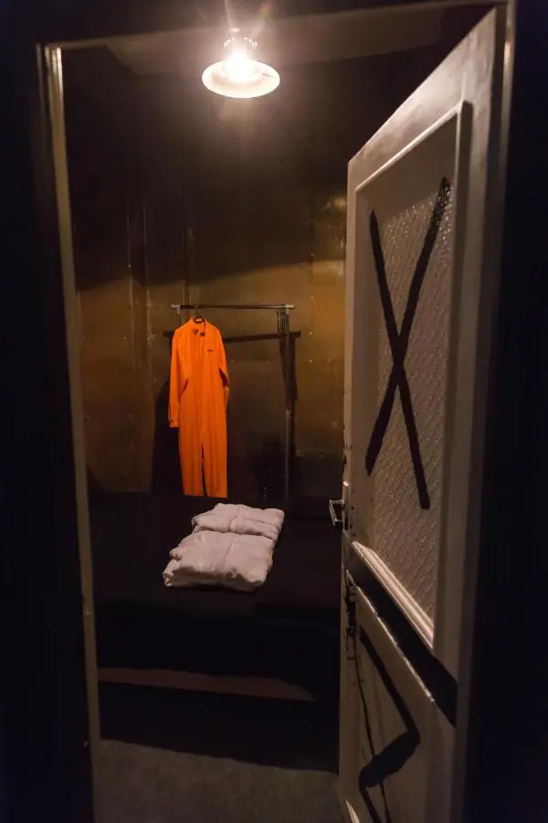 ALCATRAZ JAIL-HOSTEL