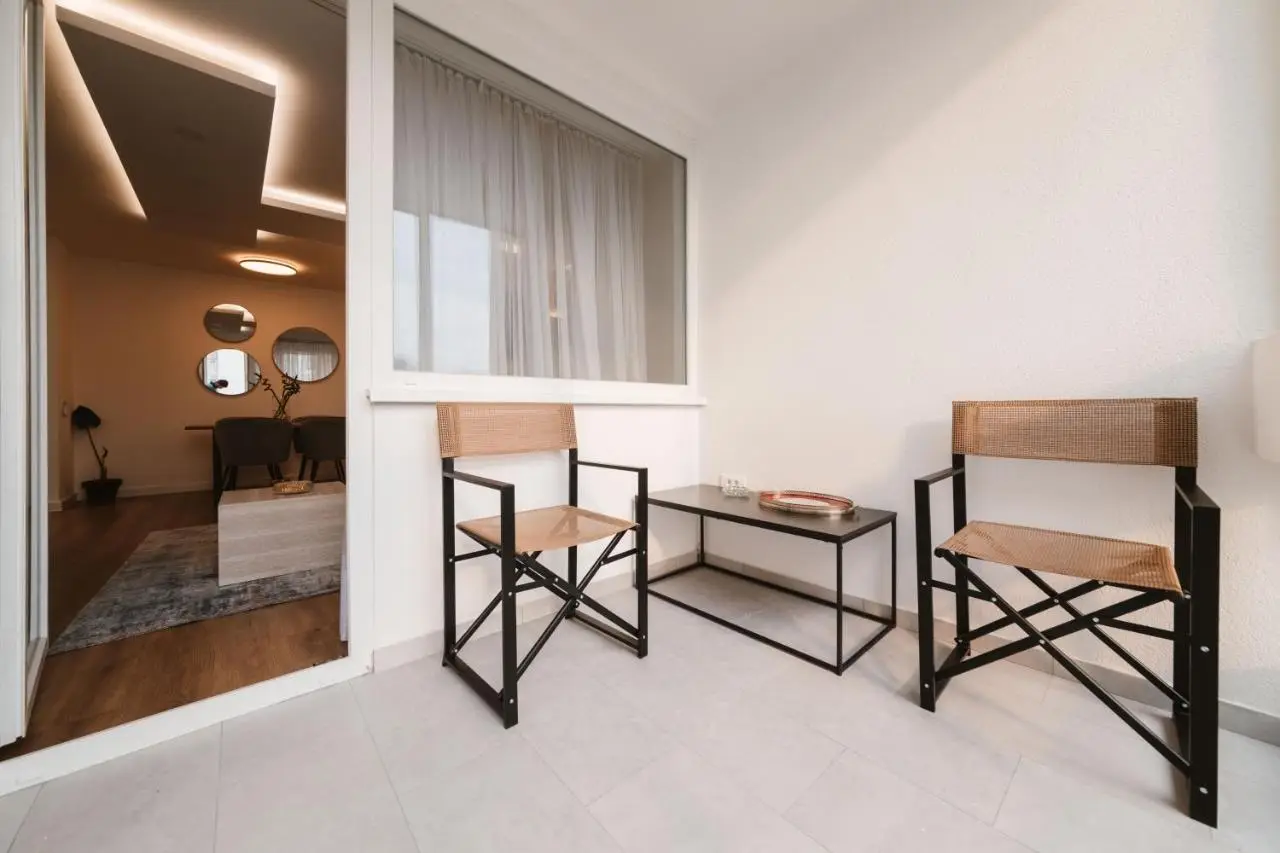 Central Apartment 44