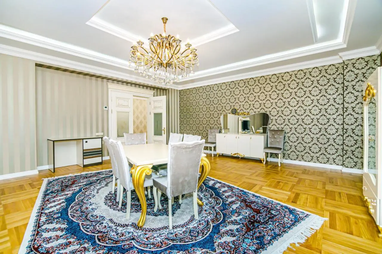 City Centre apartment on Nizami