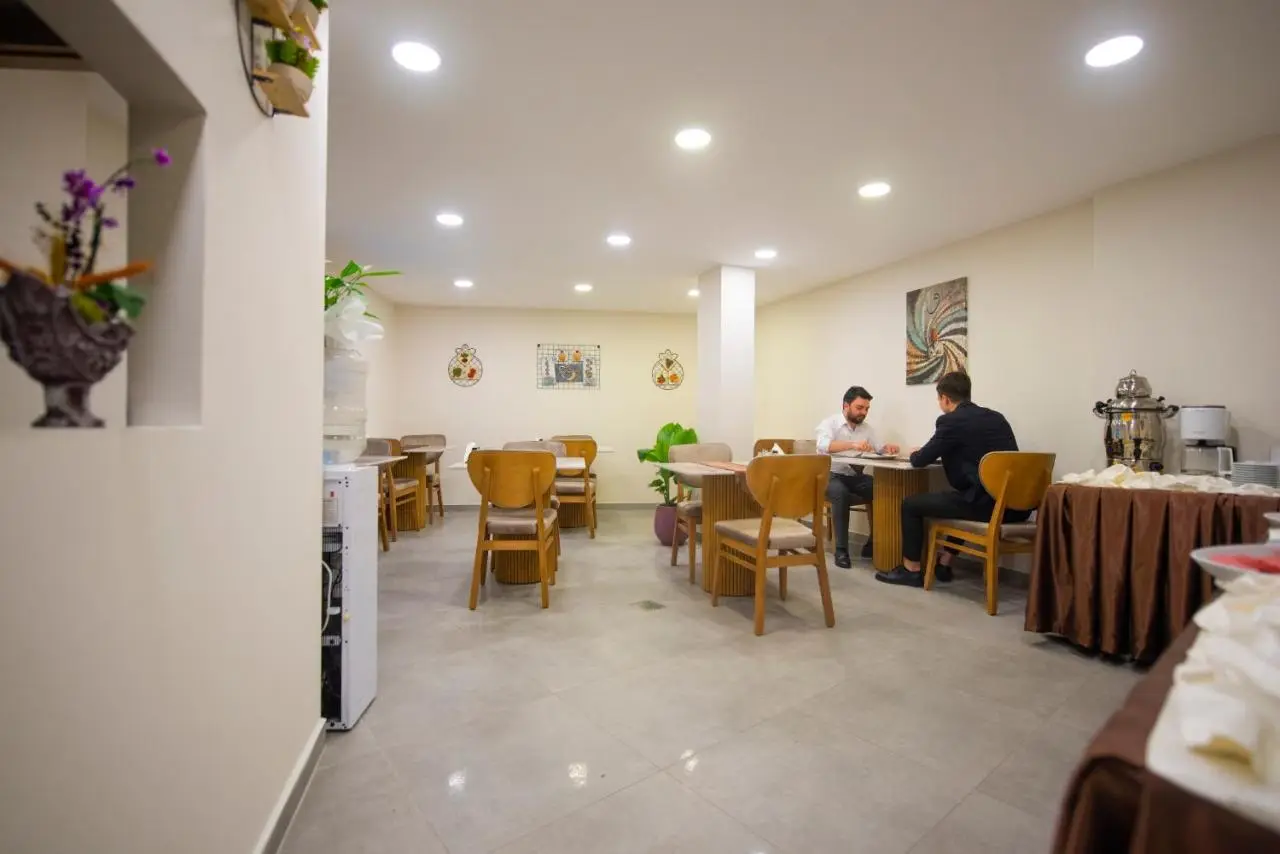 Vera Life Hotel