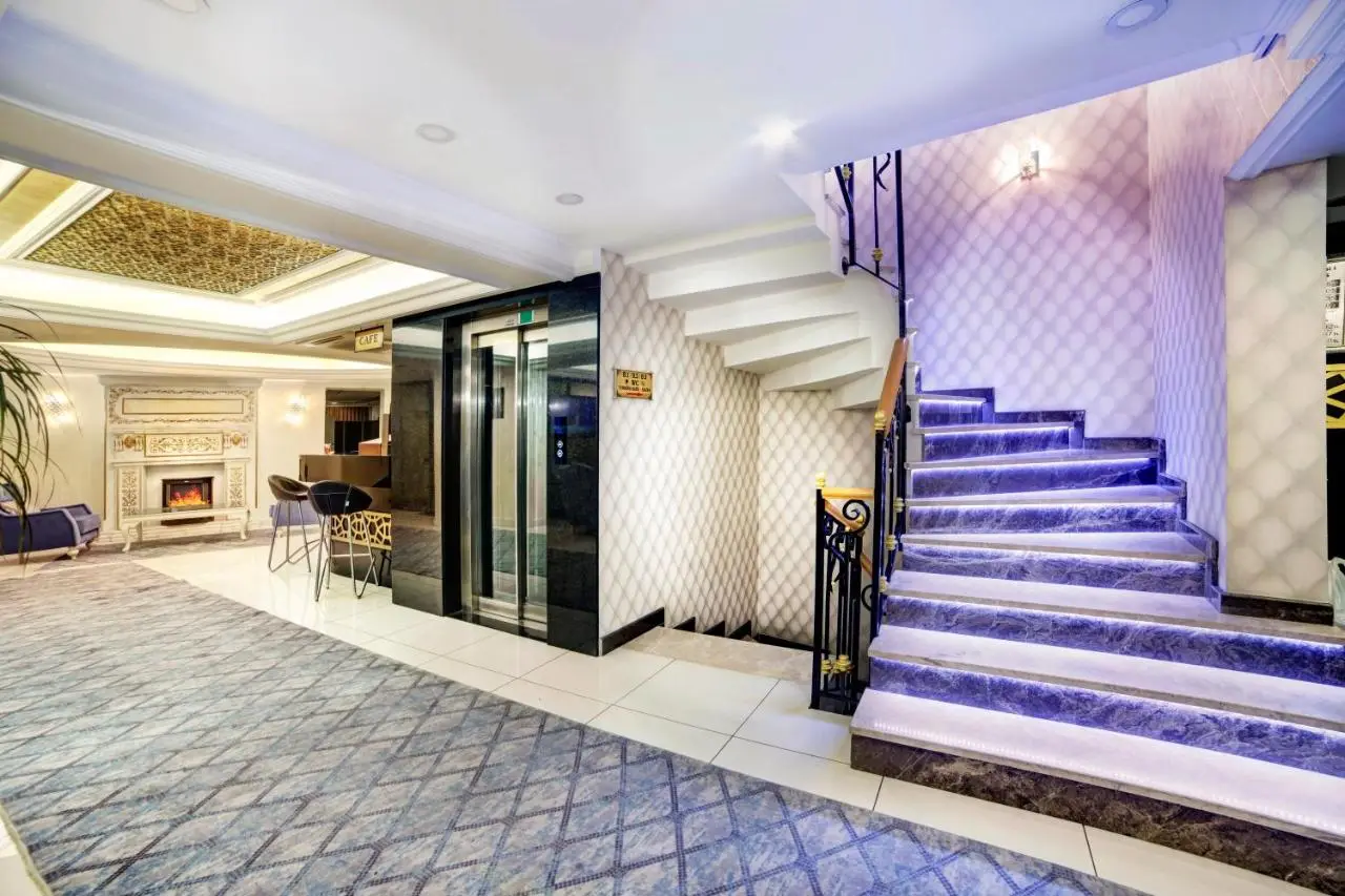 Ayasultan Hotel