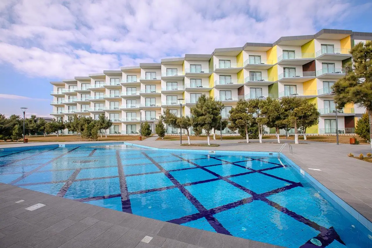 HomeBridge Hotel Apartments