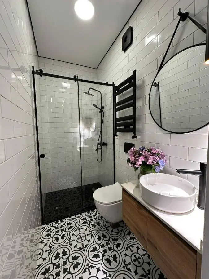 Home Side Apartment