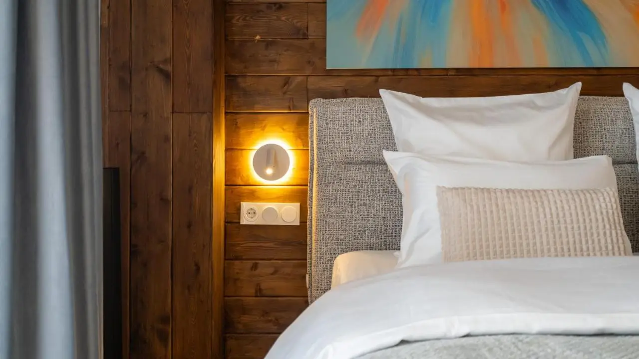 NEO Skyview Suites