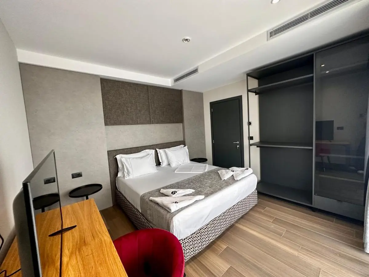 Frojd Kune Resort & Beach Hotel