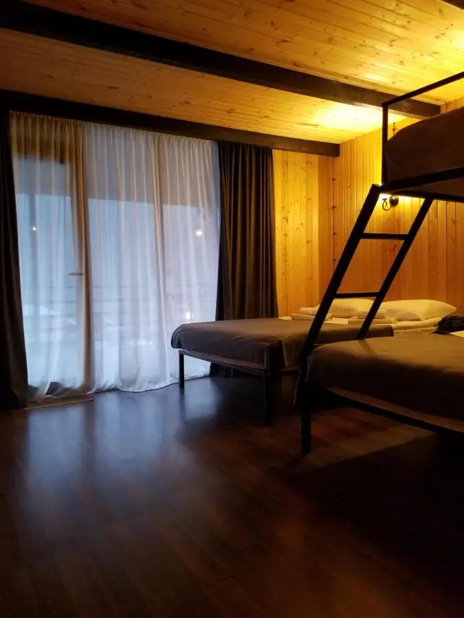 Hotel Echoes