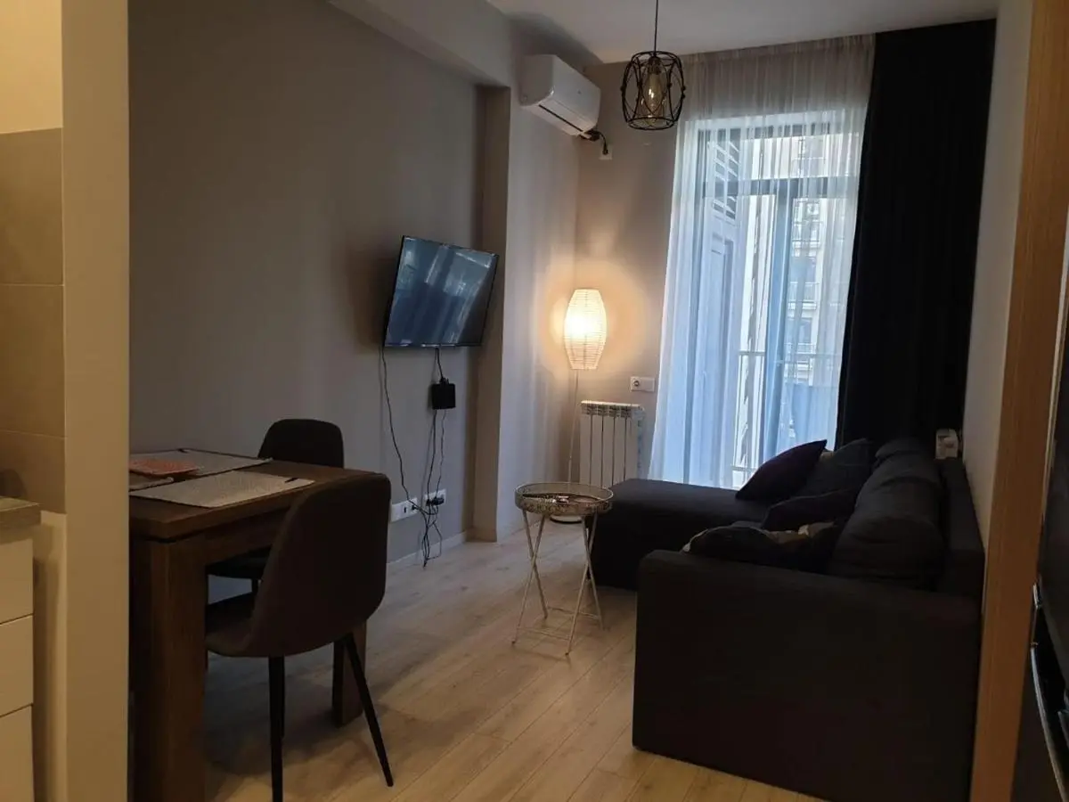 Sol's M2 White Modern Apartments
