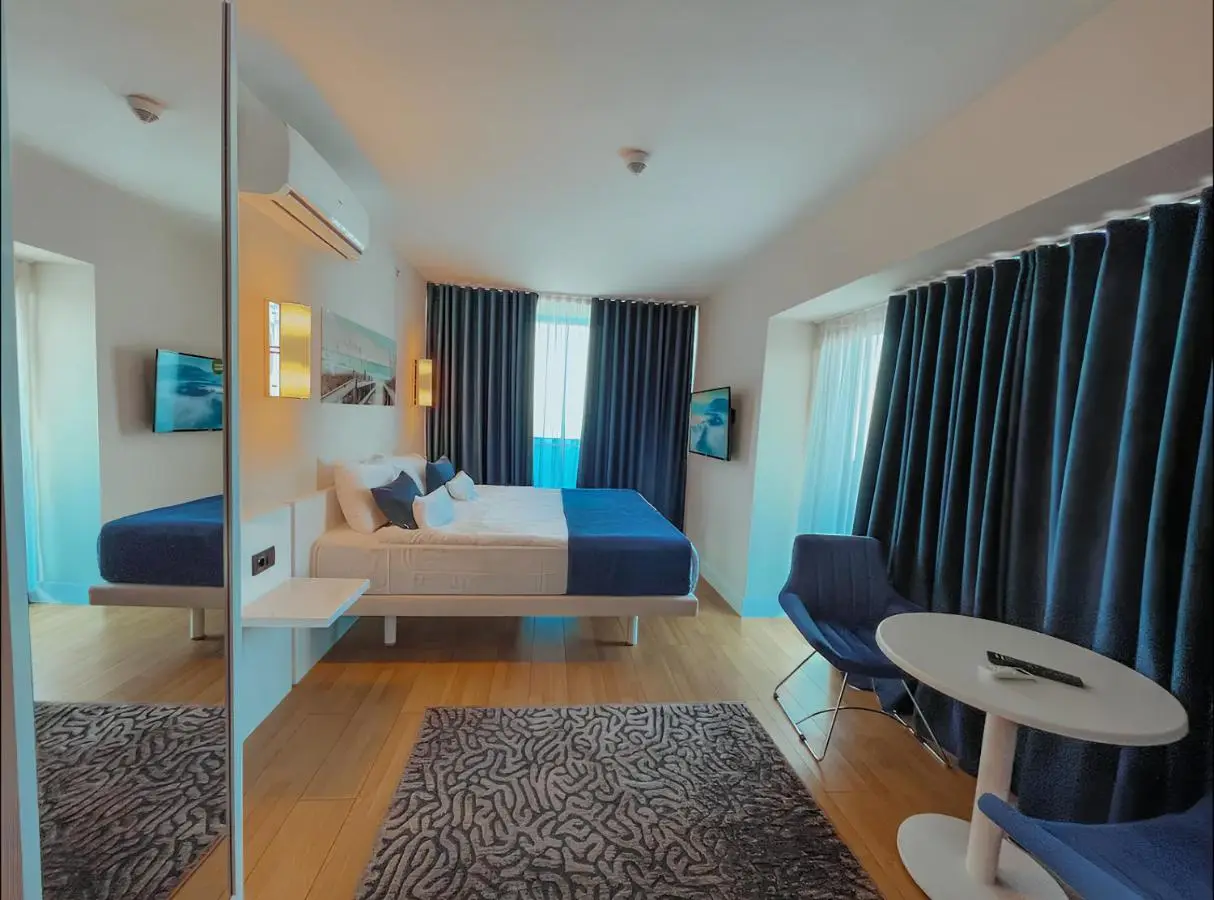 Sea View Witch Panoramic Aparthotel