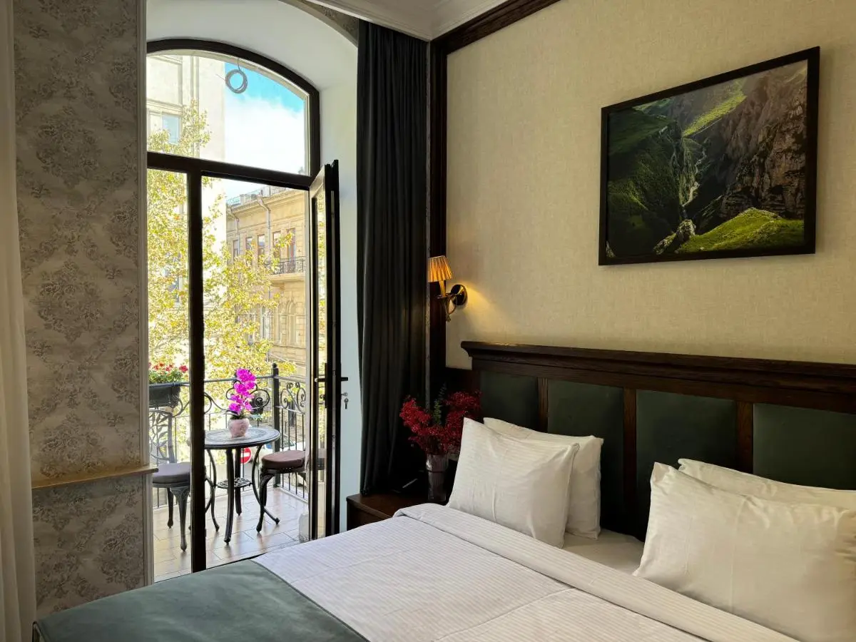 Midway Hotel Baku