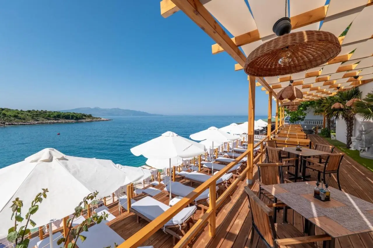 Villa Juna Beach