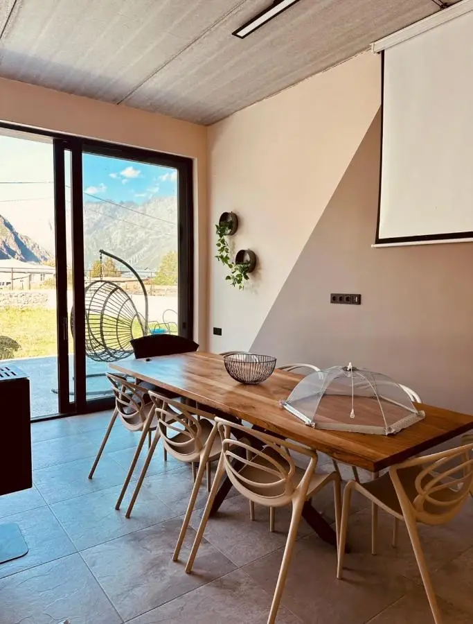 Alpine Escape Kazbegi